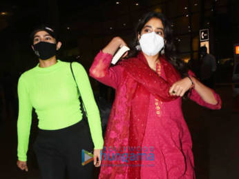 Photos: Janhvi Kapoor and Sara Ali Khan snapped at the airport