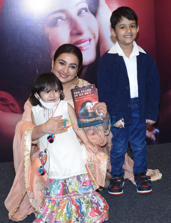 photos javed akhtar shabana azmi rakeysh omprakash mehra and others attend divya duttas book launch event 2