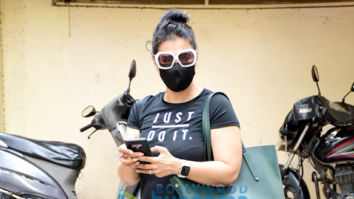 Photos: Kajol and Khushi Kapoor snapped at Pilates class