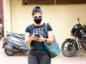 Photos: Kajol and Khushi Kapoor snapped at Pilates class