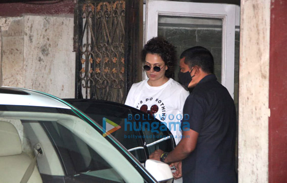 Photos: Kangana Ranaut spotted outside pilates studio Photos: Kangana Ranaut spotted outside pilates studio