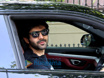 Photos: Kartik Aaryan spotted outside Taj Lands End in Bandra