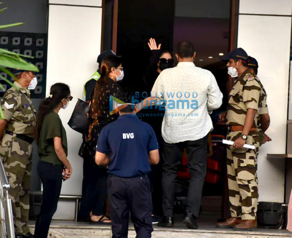 photos katrina kaif spotted at kalina airport 5