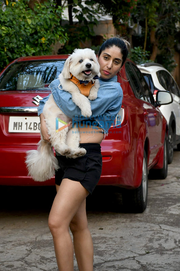 photos neha bhasin spotted in the city with her dog 3