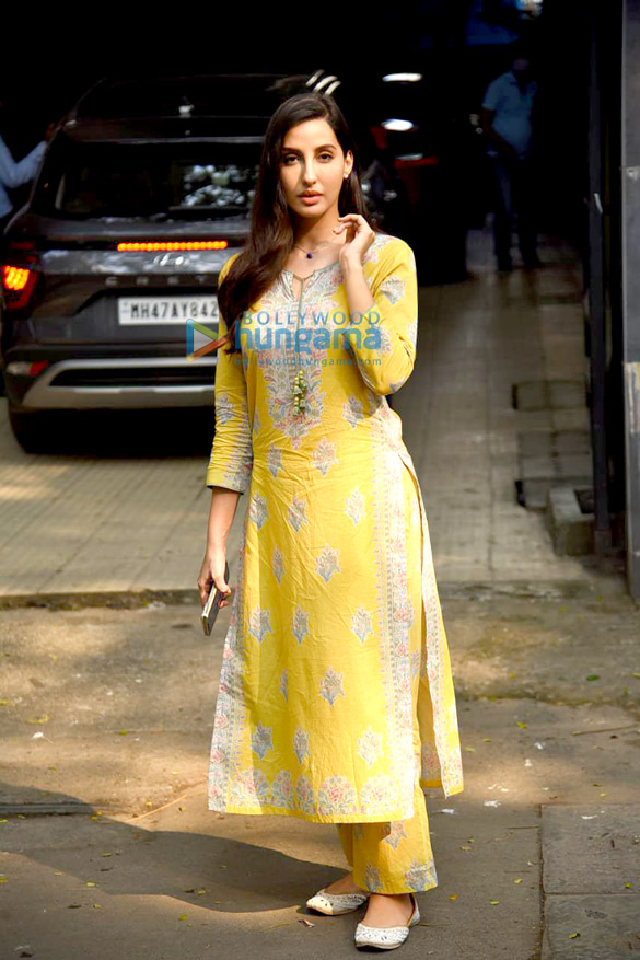 photos nora fatehi spotted in juhu 4