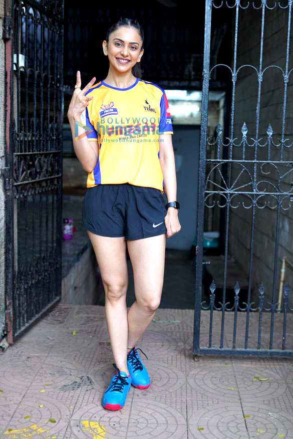 photos rakul preet singh spotted for the photoshoot of tennis premier league in andheri 4