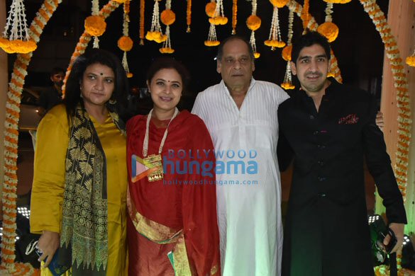 photos ranbir kapoor alia bhatt ayan mukerji and other at north bombay sarbojanin durga puja 6
