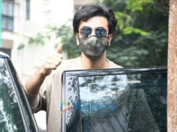 Photos: Ranbir Kapoor, Alia Bhatt and Neetu Singh snapped at Krishna Raj Kapoor’s bungalow