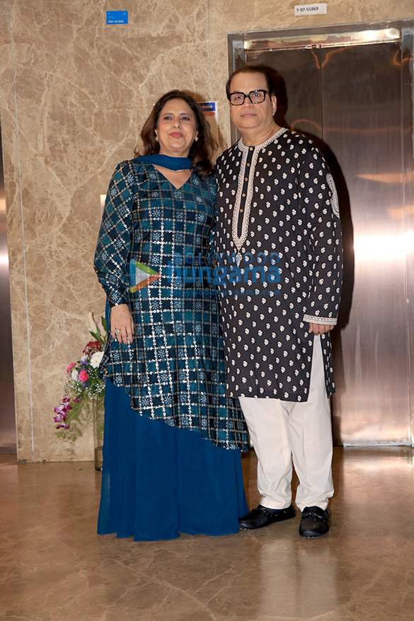 photos salman khan iulia vantur and others snapped at ramesh tauranis house for diwali party 19