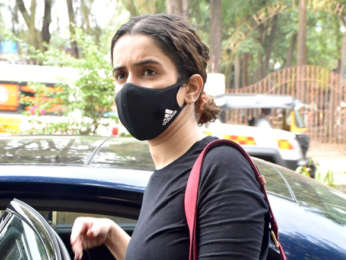 Photos: Sanya Malhotra snapped in Juhu