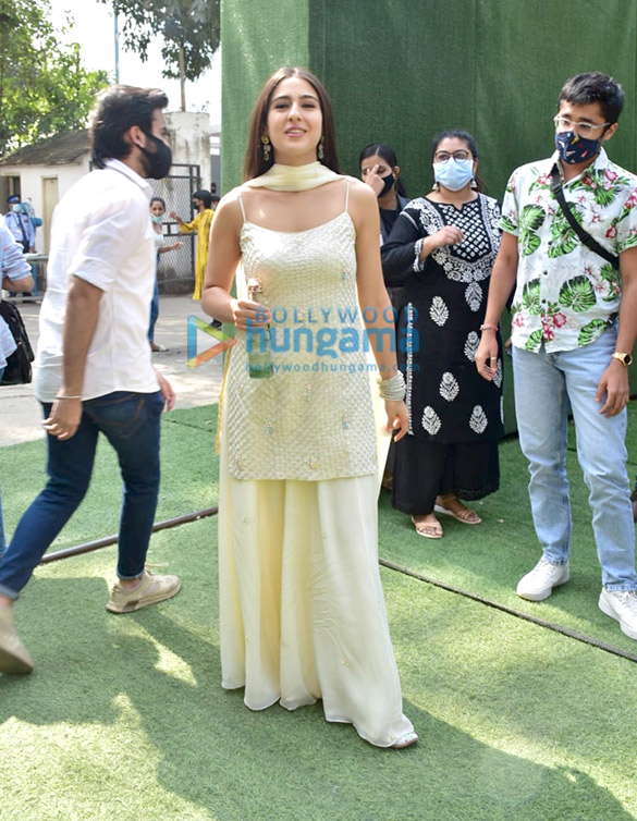 photos sara ali khan at the song launch of atrangi re 4