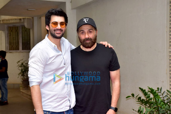 photos sunny deol snapped with karan deol for birthday celebrations 4