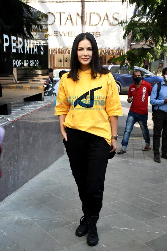 photos sunny leone and kunal avanti snapped at the i am animal event 2