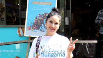 Photos: Sunny Leone spotted at Food Hall