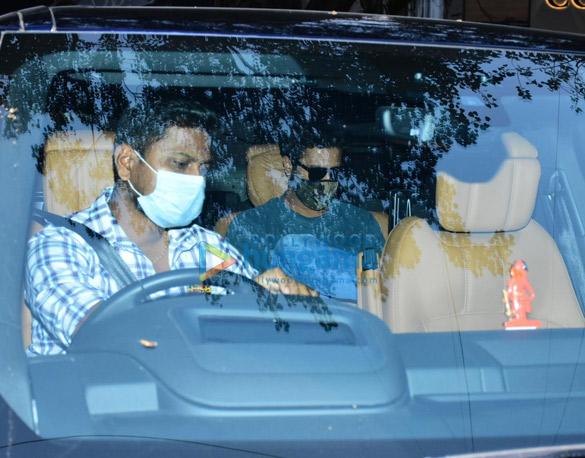 photos vicky kaushal spotted leaving from katrina kaifs house 00 1