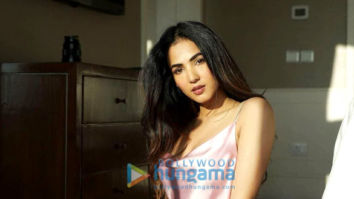 Celeb Photos Of Sonal Chauhan