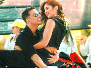 Sooryavanshi Box Office: Akshay Kumar starrer earns Rs. 6.83 crore on the second Friday; total collections at Rs. 127.49 crore Sooryavanshi Box Office: Akshay Kumar starrer earns Rs. 6.83 crore on the second Friday; total collections at Rs. 127.49 crore
