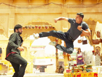 Sooryavanshi Box Office: Akshay Kumar starrer grosses Rs. 137 cr. worldwide in 4 days Sooryavanshi Box Office: Akshay Kumar starrer grosses Rs. 137 cr. worldwide in 4 days