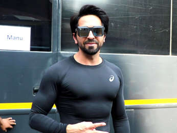 Spotted: Ayushmann Khuranna at Juhu, promoting Chandigarh Kare Aashiqui Spotted: Ayushmann Khuranna at Juhu, promoting Chandigarh Kare Aashiqui