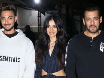 Spotted: Salman Khan, Ayush Sharma and Mahima Makwana at The Kapil Sharma Show promoting Antim Spotted: Salman Khan, Ayush Sharma and Mahima Makwana at The Kapil Sharma Show promoting Antim