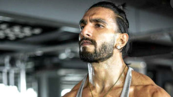 Ranveer Singh beats the Monday Blues with a high-intensity workout; flaunts his chiselled physique Ranveer Singh beats the Monday Blues with a high-intensity workout; flaunts his chiselled physique
