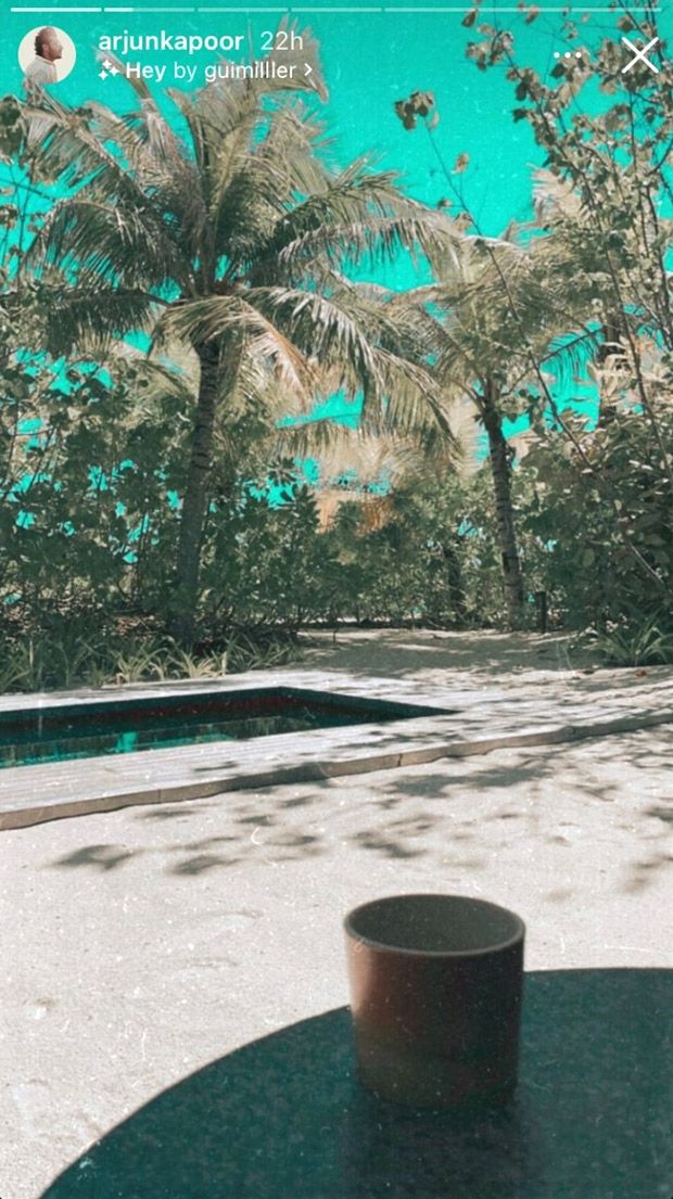 Malaika Arora breaks the internet with bikini pics from the Maldives; catches Arjun Kapoor scrolling Instagram on vacation