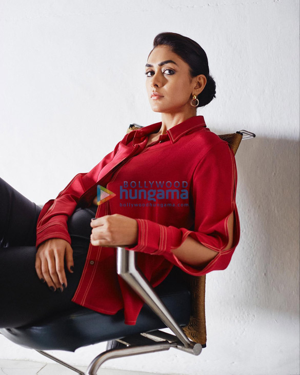 mrunal thakur 0258 2
