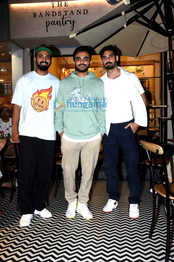 photos ahan shetty kl rahul and others spotted at a cafe in bandra 5
