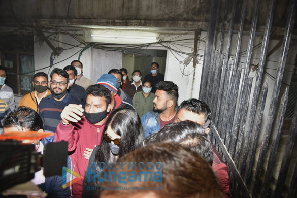 photos aishwarya rai bachchan leaves from ed office in delhi after questioning 2