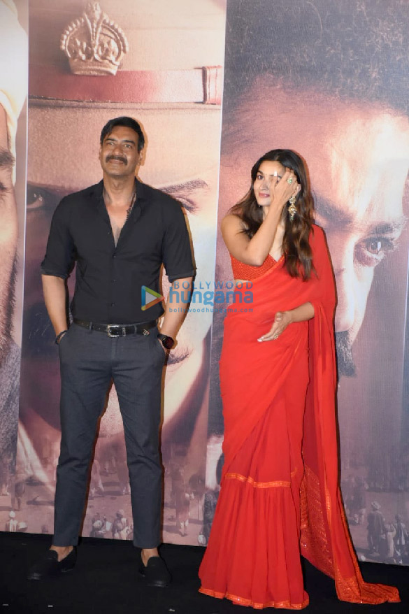 photos ajay devgn jr ntr and alia bhatt at the trailer launch of rrr 8