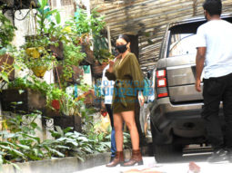 Photos: Alia Bhatt snapped in Juhu