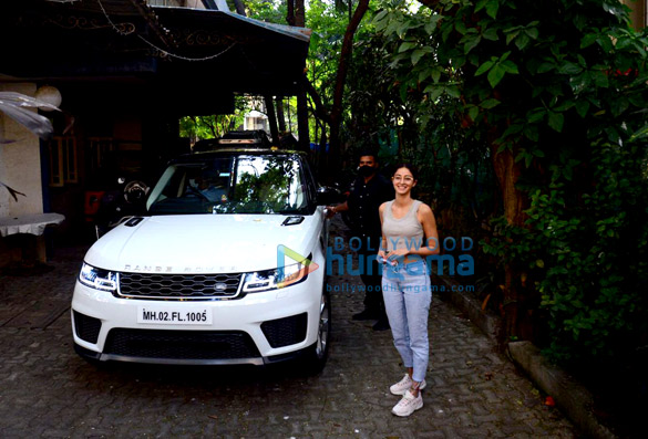 photos ananya panday spotted at dubbing studio in bandra 2