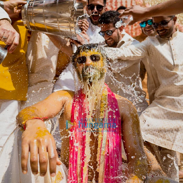 photos katrina kaif and vicky kaushal snapped at their haldi ceremony1 1 2