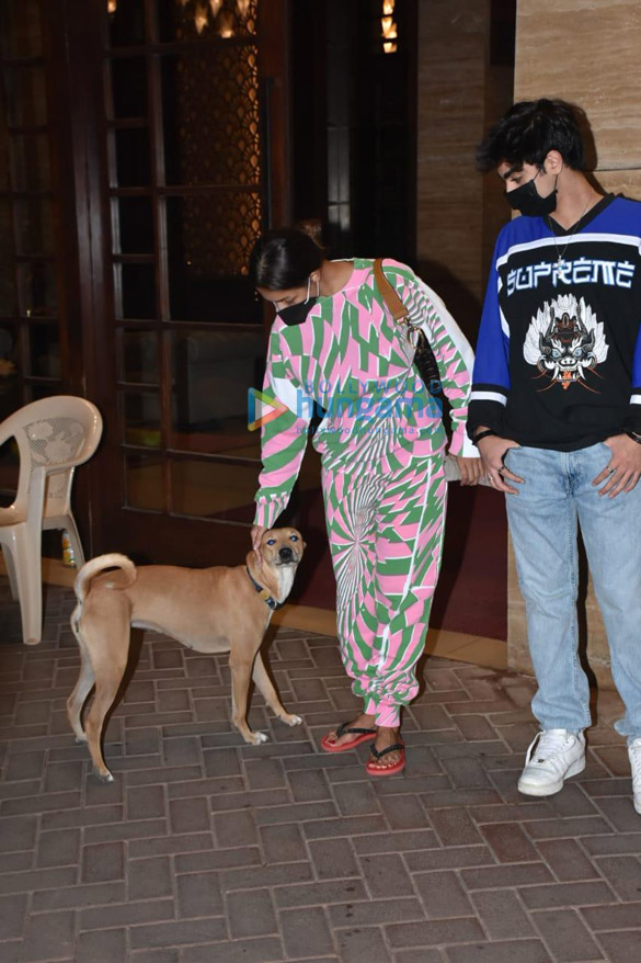photos malaika arora spotted in bandra with her son 5