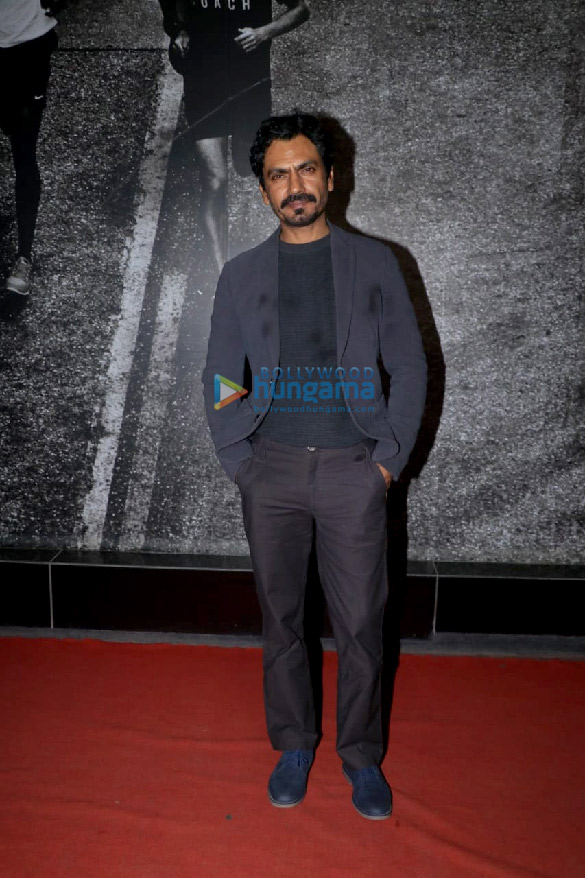 photos nawazuddin siddiqui vinod bhanushali sejal shah and others snapped in bandra 5