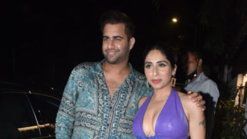 Photos: Neha Bhasin and Rajiv Shukla spotted in Bandra