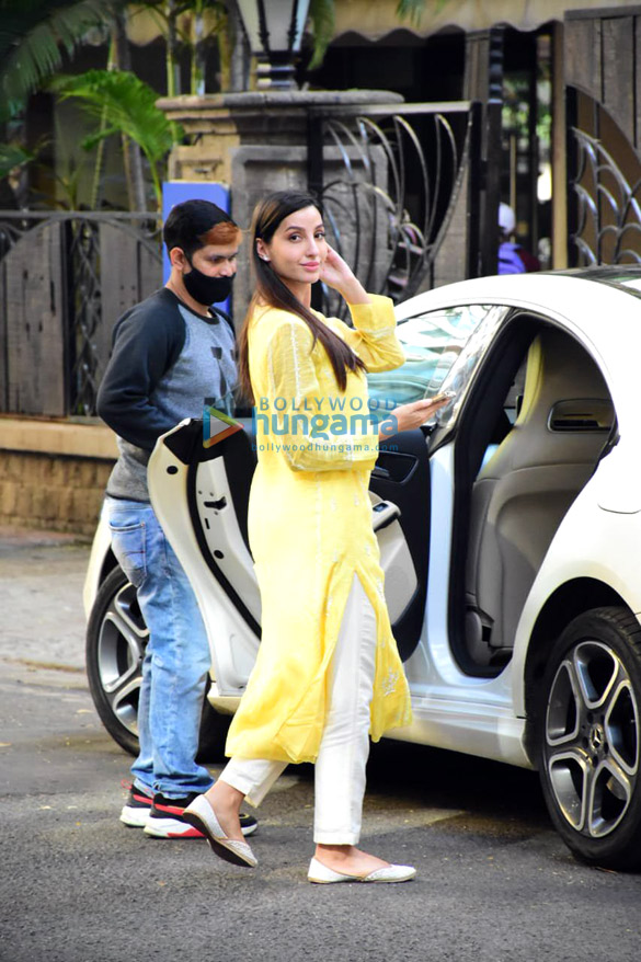 Photos: Nora Fatehi spotted in Bandra Photos: Nora Fatehi spotted in Bandra