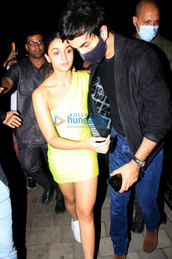 Photos: Ranbir Kapoor, Alia Bhatt and others snapped at Estella in Juhu