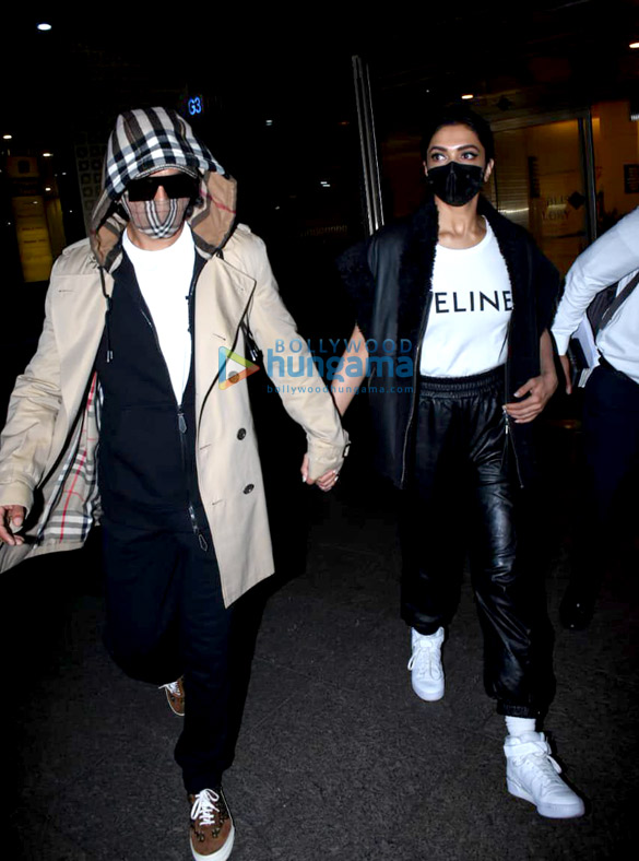 photos ranveer singh deepika padukone and others snapped at the airport 3