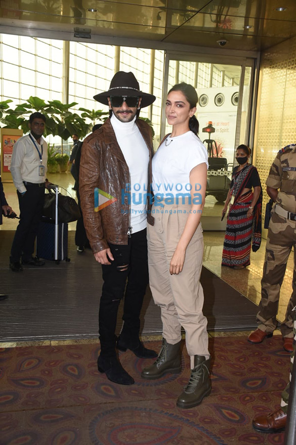 Photos: Ranveer Singh, Deepika Padukone and others snapped at the airport Photos: Ranveer Singh, Deepika Padukone and others snapped at the airport