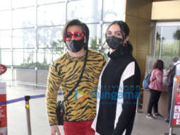 Photos: Ranveer Singh and Deepika Padukone snapped at the airport