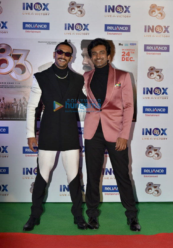 photos ranveer singh and kabir khan snapped at 83 screening in delhi 3