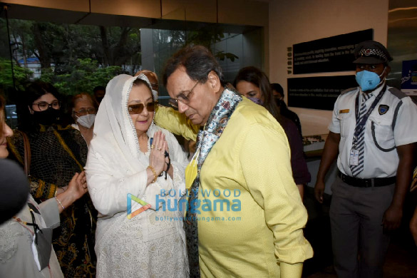 photos saira banu subhash ghai and dharmendra snapped in mumbai 4