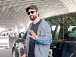 Photos: Vicky Kaushal and Poonam Pandey snapped at the airport