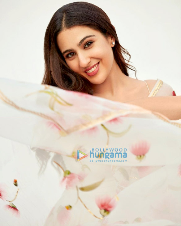 sara ali khan 1 30