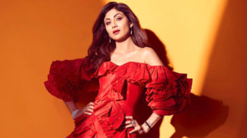 Shilpa Shetty looks fierce in red ruffled strapless dress for India’s Got Talent