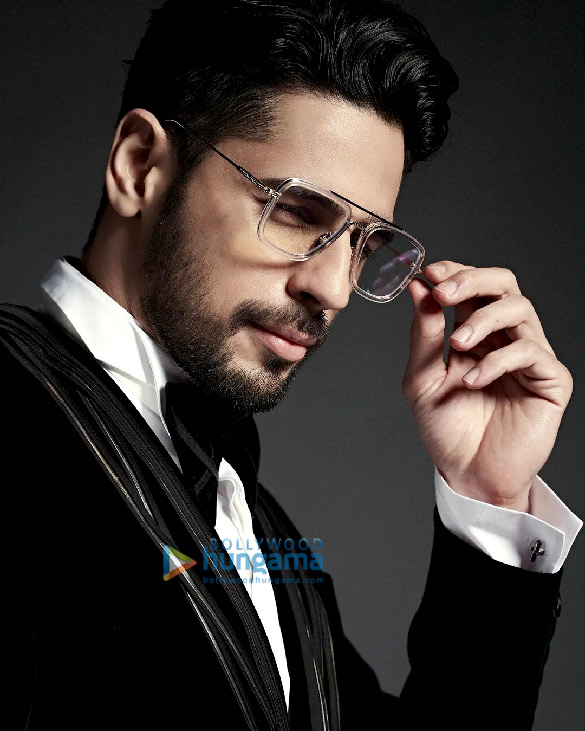 sidharth malhotra 2 8