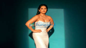 Celebrity Photos of Sunny Leone