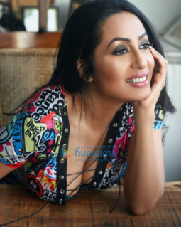 Celeb Photos Of Kashmera Shah