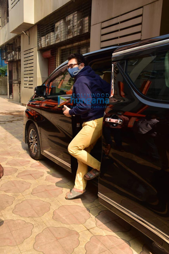 photos aamir khan snapped in andheri 5